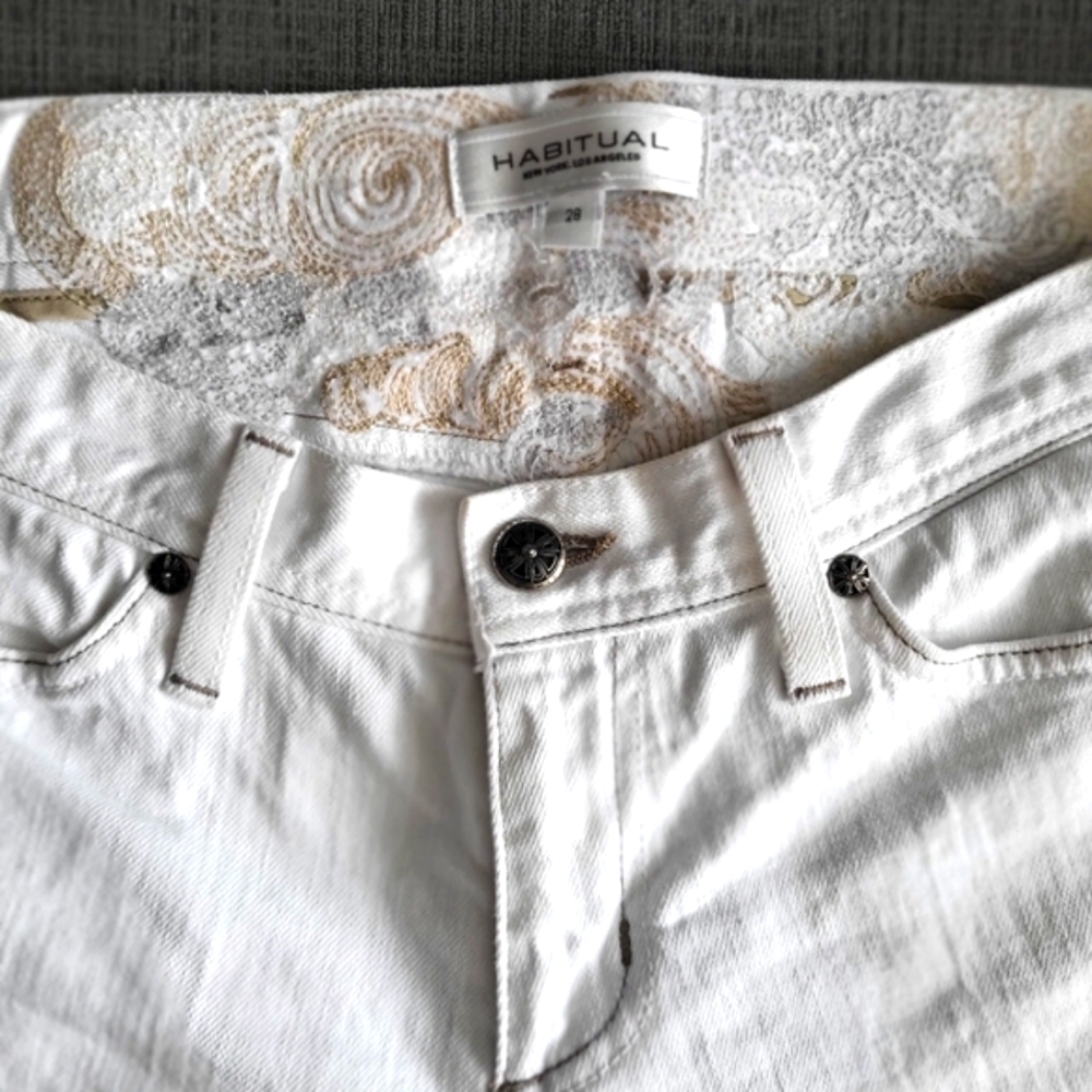 Habitual Straight Leg White Jeans Size 28 - Picture 5 of 16